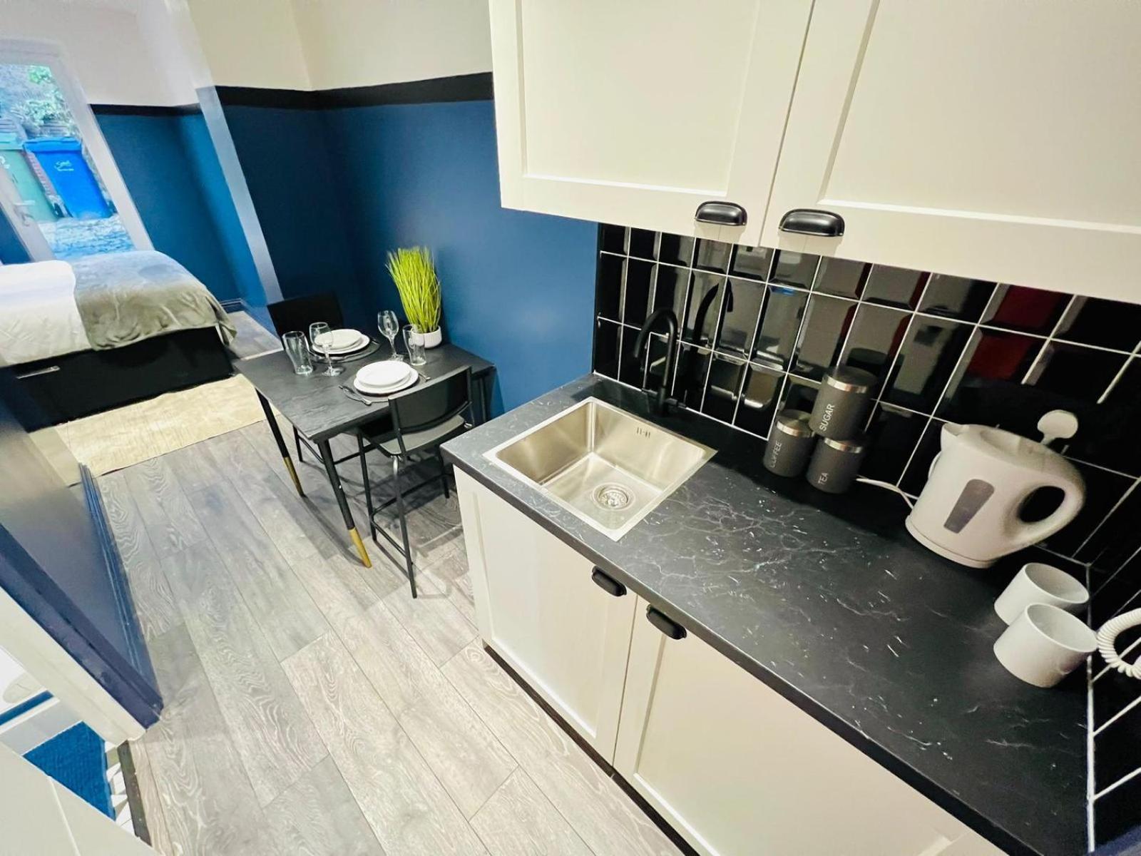 London 61 Central Studio, Ideal For Tourists High Recommend!!! Ngoại thất bức ảnh